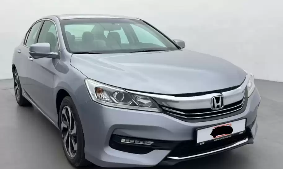 مستعملة Honda Accord للبيع في دبي #31736 - 1  صورة 