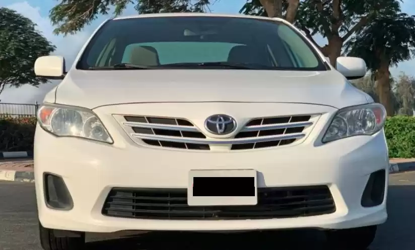 Использовал Toyota Corolla Продается в Дубай #31972 - 1  image 