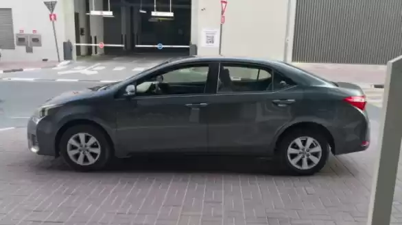 مستعملة Toyota Corolla للبيع في دبي #32047 - 1  صورة 