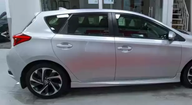Использовал Toyota Corolla Продается в Дубай #32083 - 1  image 