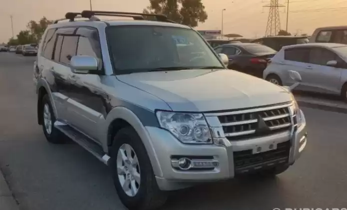 مستعملة Mitsubishi Pajero للبيع في دبي #32088 - 1  صورة 