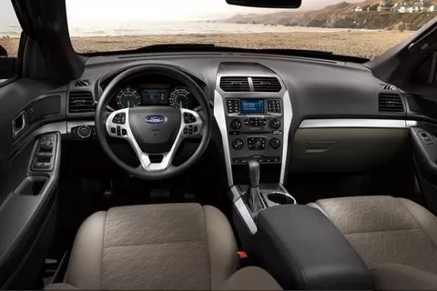 مستعملة Ford Explorer SUV للبيع في ميناء الدوحة , الدوحة #32175 - 1  صورة 