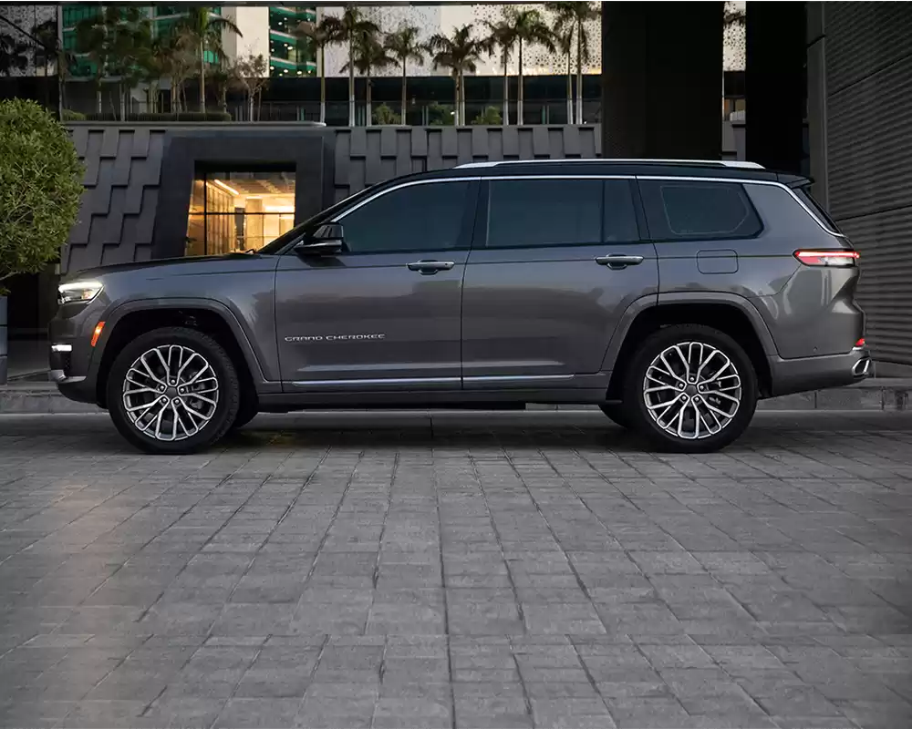 مستعملة Jeep Cherokee للإيجار في النعيجة , الدوحة #32245 - 1  صورة 