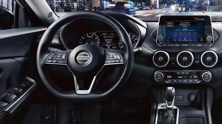 مستعملة Nissan Sentra للبيع في ميناء الدوحة , الدوحة #32348 - 1  صورة 