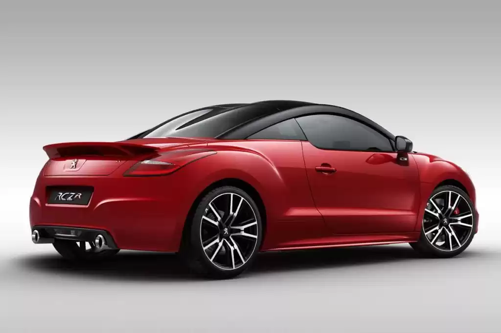 مستعملة Peugeot RCZ للإيجار في الوكرة #32440 - 1  صورة 