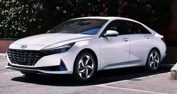 مستعملة Hyundai Elantra للبيع في الوجبة , الريان #32742 - 1  صورة 