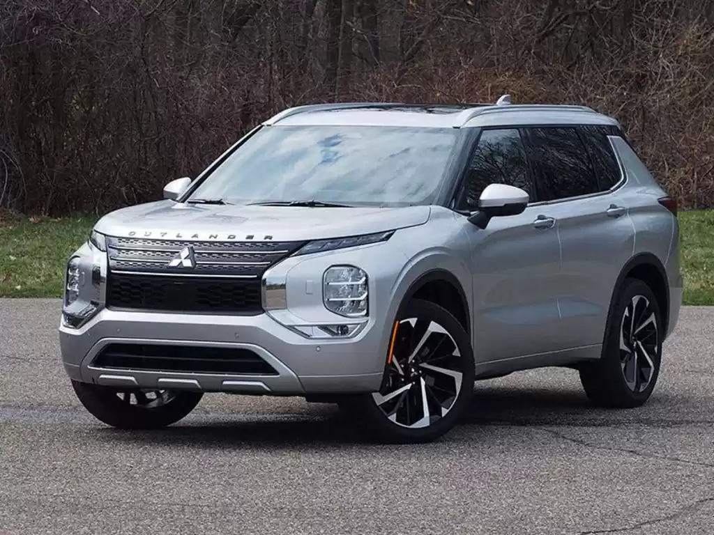 مستعملة Mitsubishi Outlander SUV للبيع في حزم المرخية , الدوحة #32795 - 1  صورة 