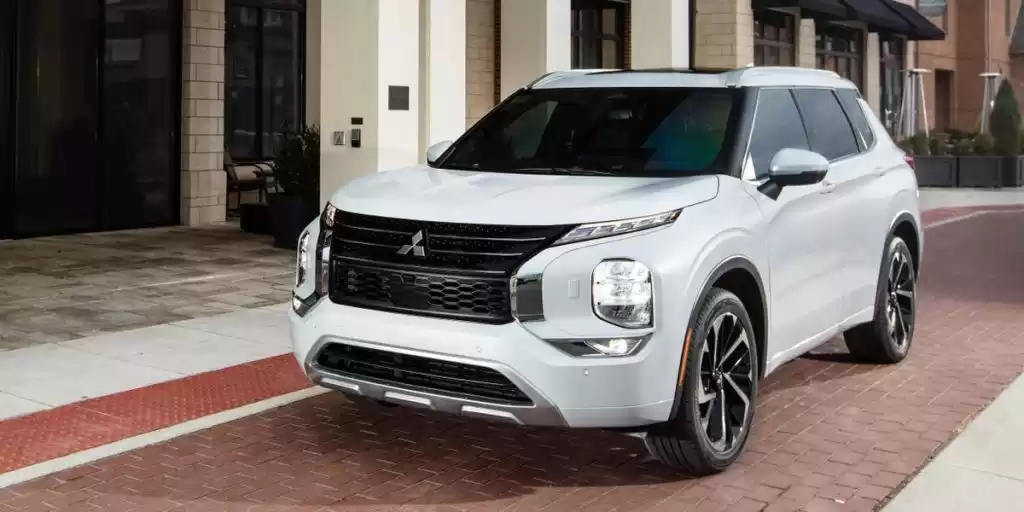 مستعملة Mitsubishi Outlander SUV للبيع في المرقاب الجديد , الدوحة #32796 - 1  صورة 