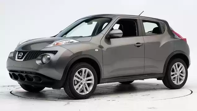 Использовал Nissan 100 NX Продается в Хазм Аль Маркхия , Доха #32833 - 1  image 