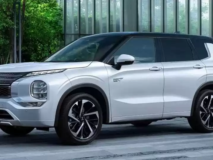 استفاده شده Mitsubishi Outlander SUV برای فروش که در مدینه آش شمال , الشمال #32853 - 1  image 