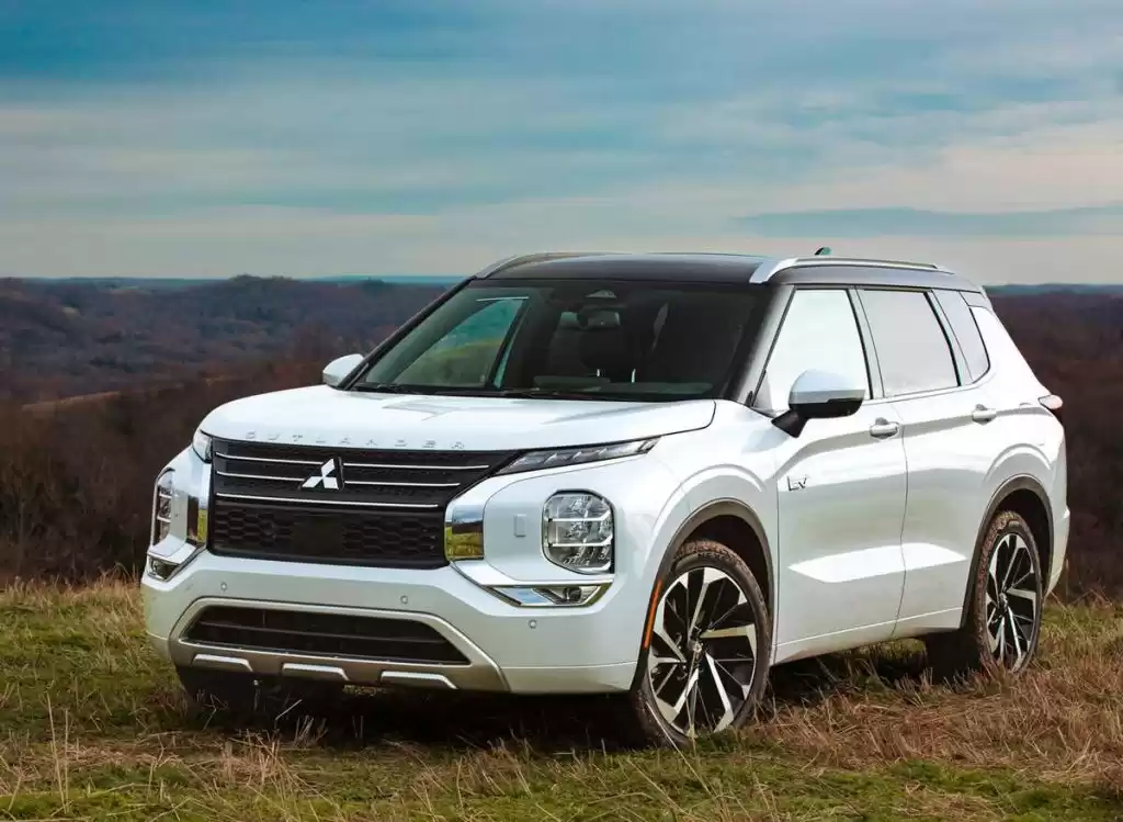 مستعملة Mitsubishi Outlander SUV للبيع في مدينة الشمال , الشمال #32858 - 1  صورة 