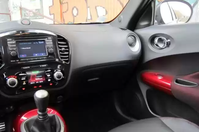 Использовал Nissan 180B Bluebird Продается в Мадинат Аль Каабан , Аль-Шамаль #32891 - 1  image 
