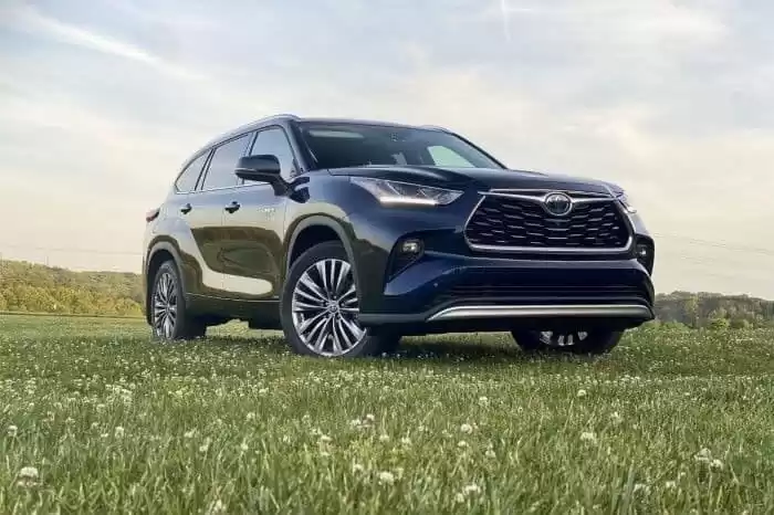Used Toyota Highlander Hybrid SUV For Sale in Umm Birka , Al Khor #33230 - 1  image 