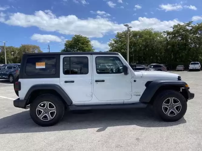 Kullanılmış Jeep Unspecified Satılık içinde Medine #34313 - 1  image 