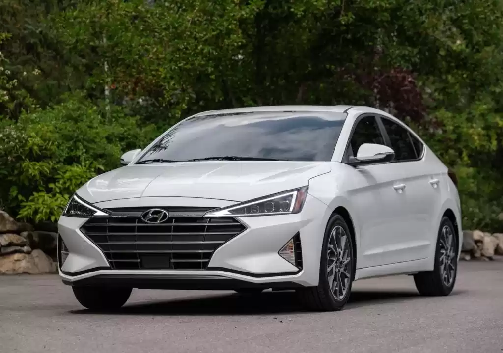 جديدة Hyundai Elantra للبيع في الدوحة #6069 - 1  صورة 