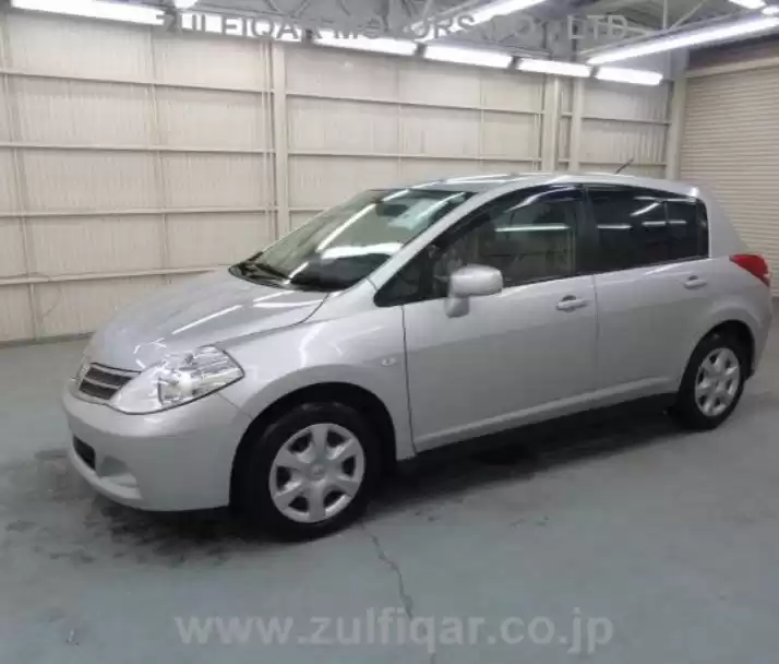 Использовал Nissan Tiida Продается в Аль-Садд , Доха #6073 - 1  image 