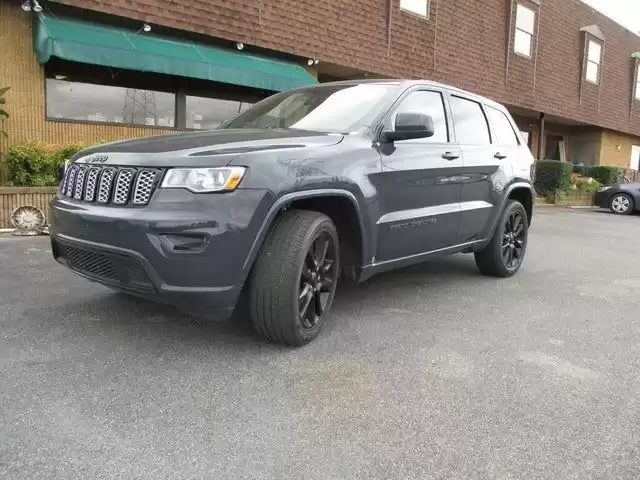 مستعملة Jeep Unspecified للبيع في الدوحة #6100 - 1  صورة 