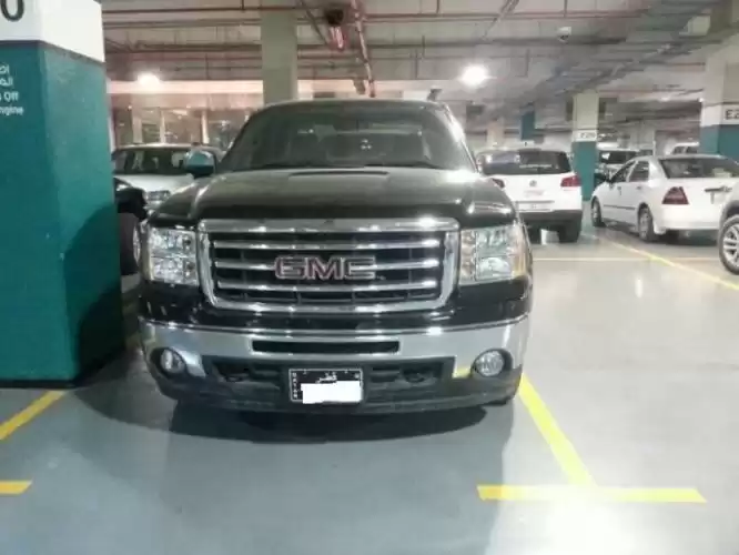 مستعملة GMC Pickup للبيع في الدوحة #6187 - 1  صورة 
