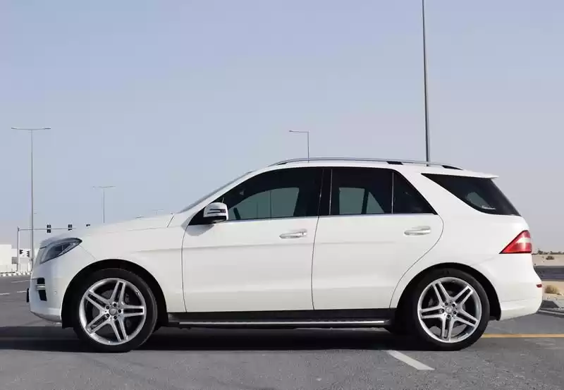 مستعملة Mercedes-Benz Unspecified للبيع في الدوحة #6391 - 1  صورة 