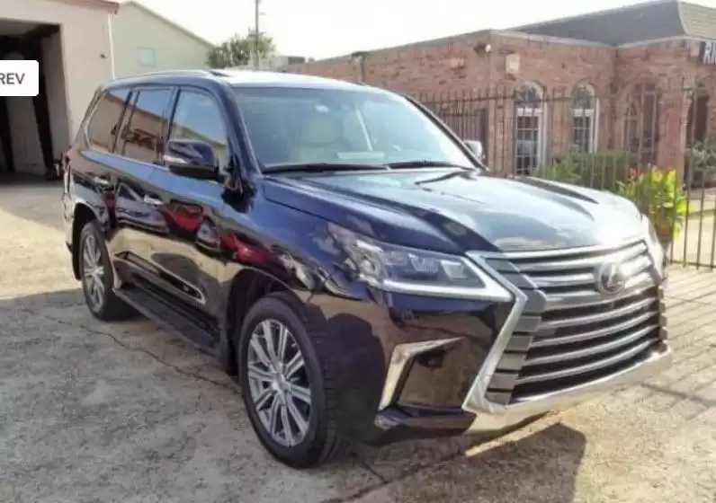 Utilisé Lexus LX À vendre au Doha #6394 - 1  image 