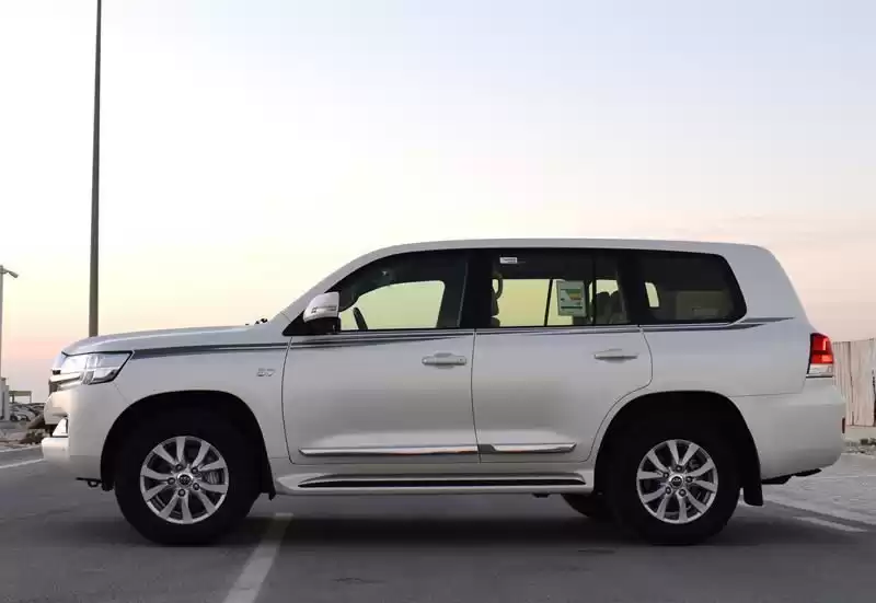 مستعملة Toyota Unspecified للبيع في الدوحة #6408 - 1  صورة 