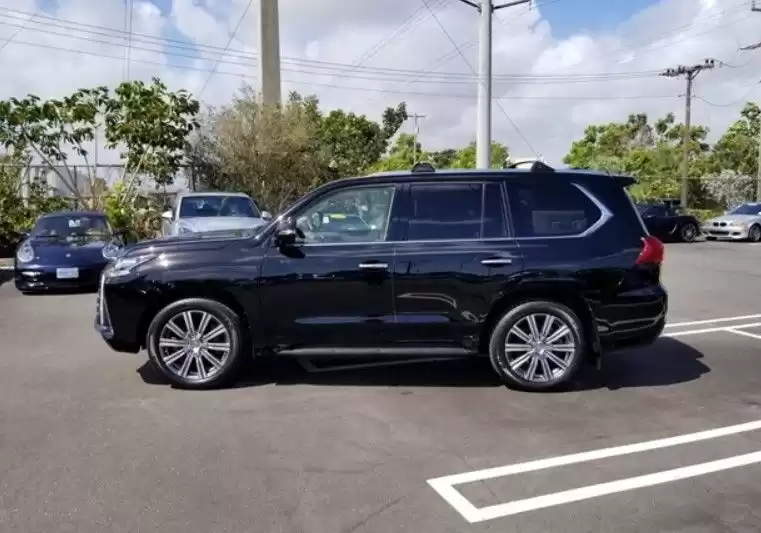 استفاده شده Lexus LX برای فروش که در دوحه #6435 - 1  image 