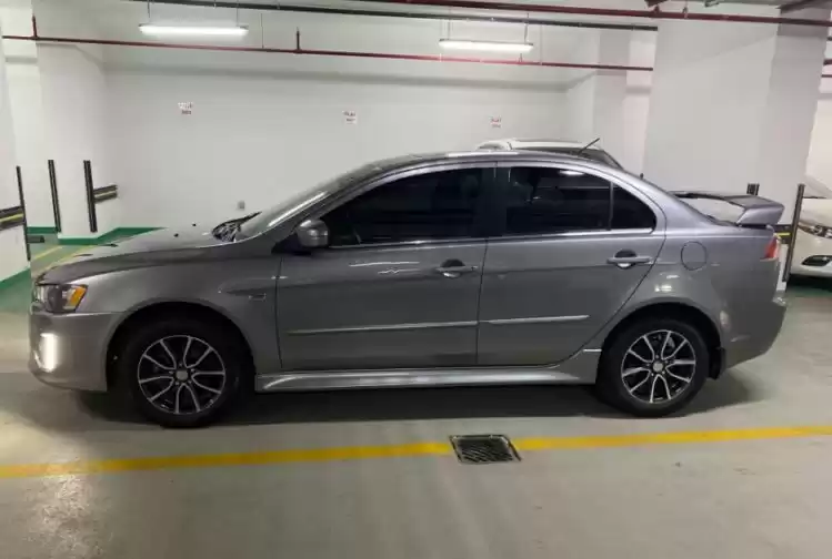 مستعملة Mitsubishi Lancer للبيع في الدوحة #6467 - 1  صورة 