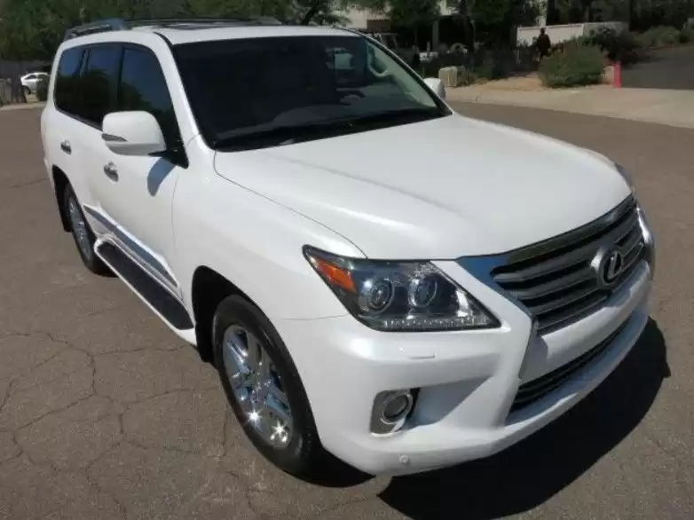 استفاده شده Lexus LX برای فروش که در دوحه #6511 - 1  image 