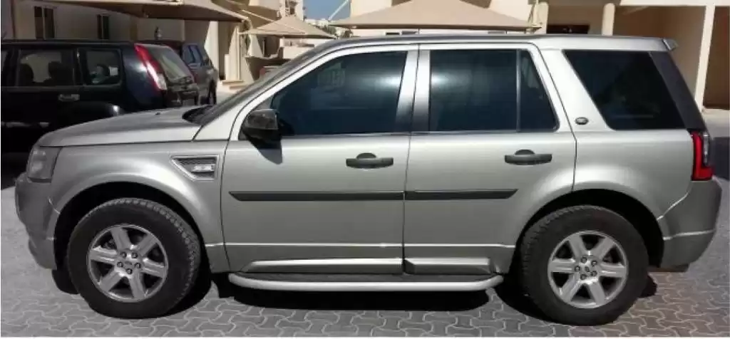 用过的 Land Rover Unspecified 出售 在 萨德 , 多哈 #6617 - 1  image 