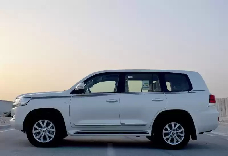 Utilisé Toyota Unspecified À vendre au Doha #6644 - 1  image 