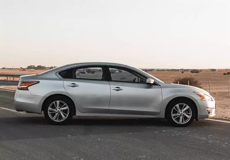Использовал Nissan Altima Продается в Доха #6688 - 1  image 