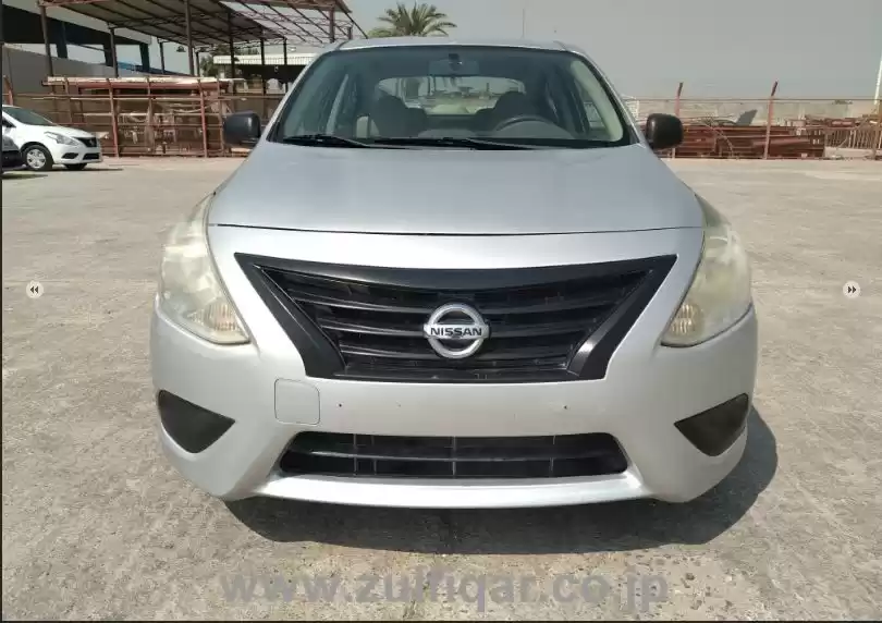 مستعملة Nissan Sunny للبيع في الدوحة #6841 - 1  صورة 