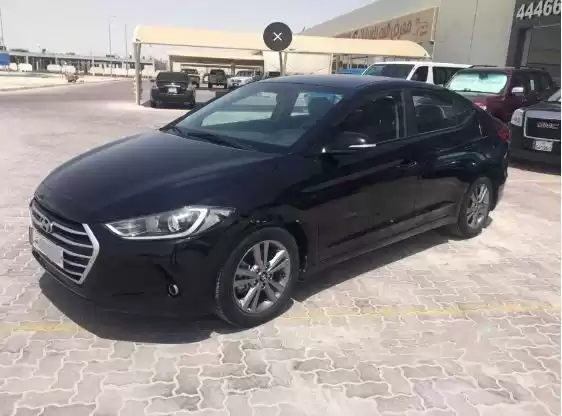 مستعملة Hyundai Elantra للبيع في الدوحة #6909 - 1  صورة 