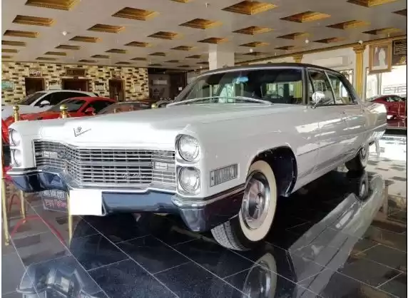 Совершенно новый Cadillac Unspecified Продается в Доха #6933 - 1  image 