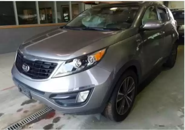 Использовал Kia Unspecified Продается в Доха #7166 - 1  image 