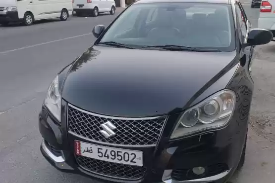 Использовал Suzuki Kizashi Продается в Доха #7971 - 1  image 