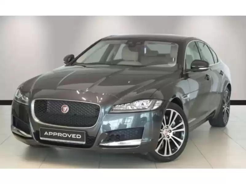 Usado Jaguar Unspecified Venta en al-sad , Doha #7979 - 1  image 