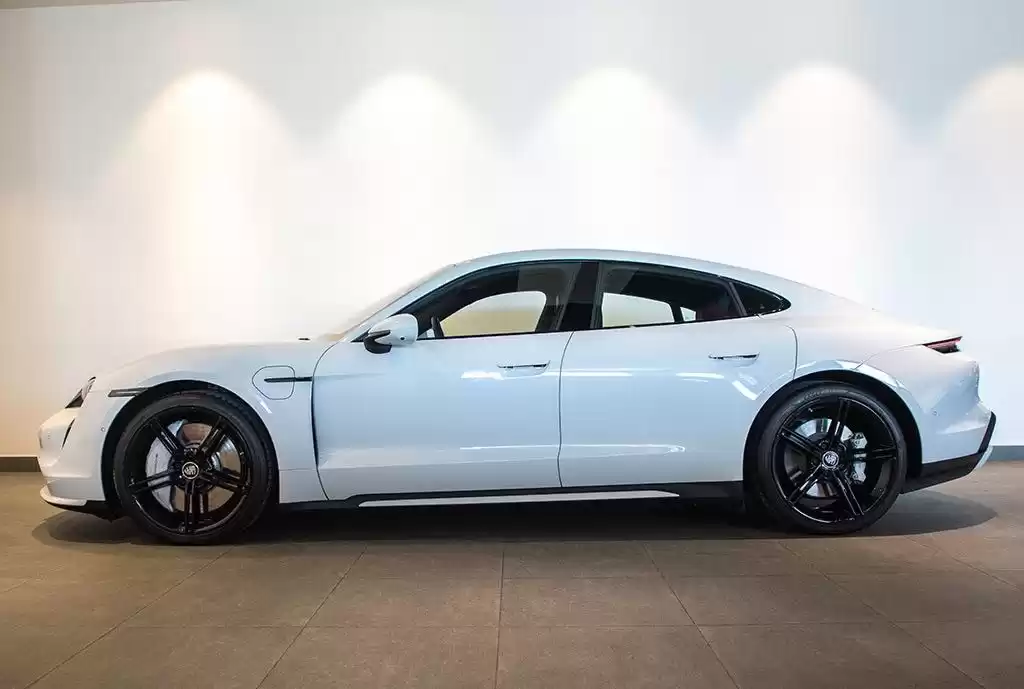 Utilisé Porsche Unspecified À vendre au Doha #7980 - 1  image 