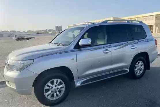 Использовал Toyota Land Cruiser Продается в Аль-Садд , Доха #8061 - 1  image 