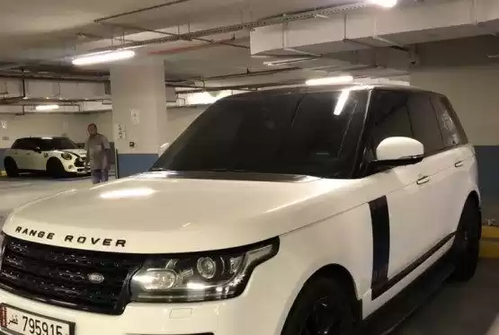 Kullanılmış Land Rover Range Rover Satılık içinde Al Sadd , Doha #8077 - 1  image 