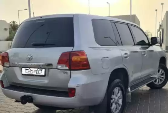مستعملة Toyota Land Cruiser للبيع في الدوحة #8085 - 1  صورة 