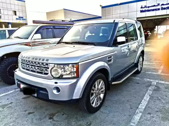 Gebraucht Land Rover Unspecified Zu verkaufen in Al Sadd , Doha #8112 - 1  image 