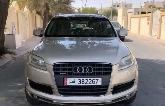 Utilisé Audi Q7 À vendre au Doha #8268 - 1  image 