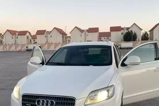 Utilisé Audi Q7 À vendre au Al-Sadd , Doha #8281 - 1  image 