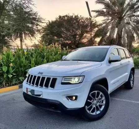 مستعملة Jeep Grand Cherokee للبيع في الدوحة #8303 - 1  صورة 