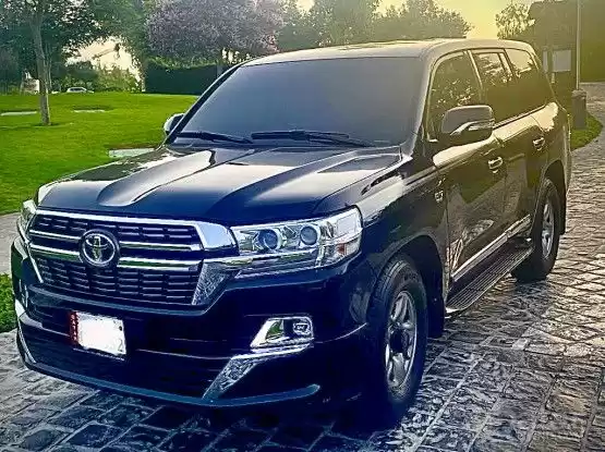 استفاده شده Toyota Land Cruiser برای فروش که در دوحه #8320 - 1  image 