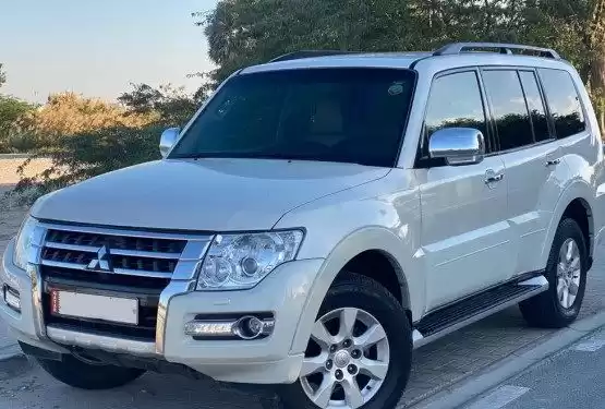 استفاده شده Mitsubishi Pajero برای فروش که در دوحه #8351 - 1  image 
