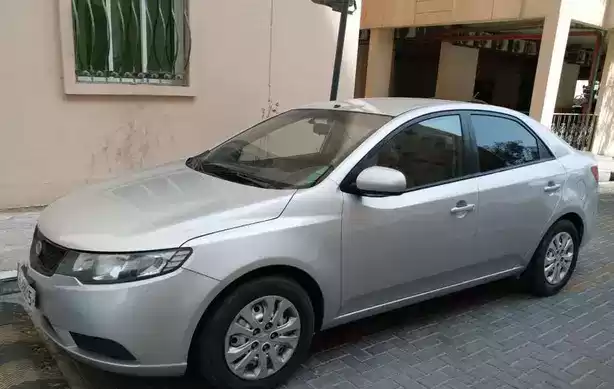 Использовал Kia Cerato Продается в Доха #8402 - 1  image 