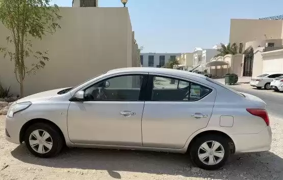 استفاده شده Nissan Sunny برای فروش که در السد , دوحه #8683 - 1  image 