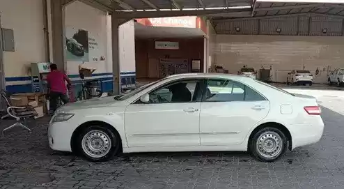 مستعملة Toyota Camry للبيع في الدوحة #8712 - 1  صورة 